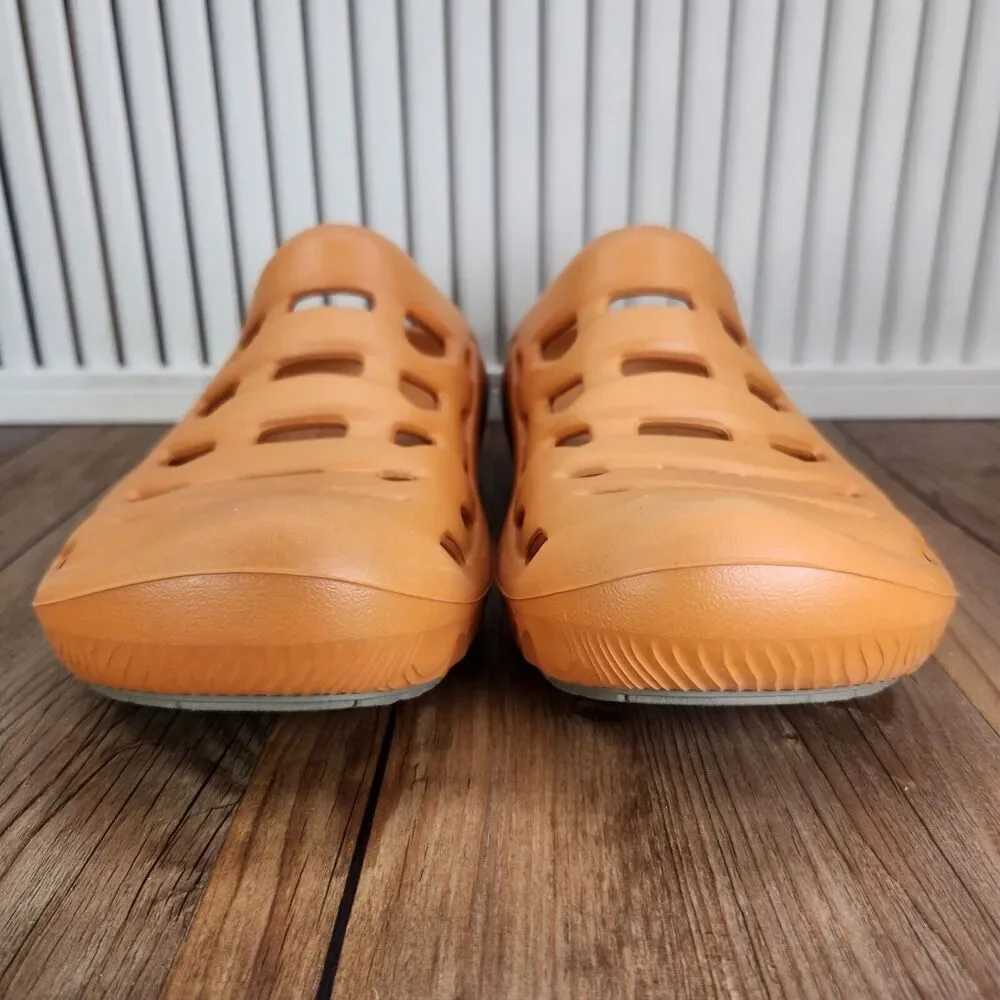 Oboz Footwear used good